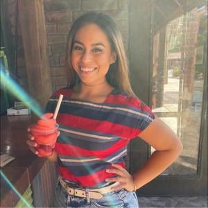 Meet your Posher, Christina